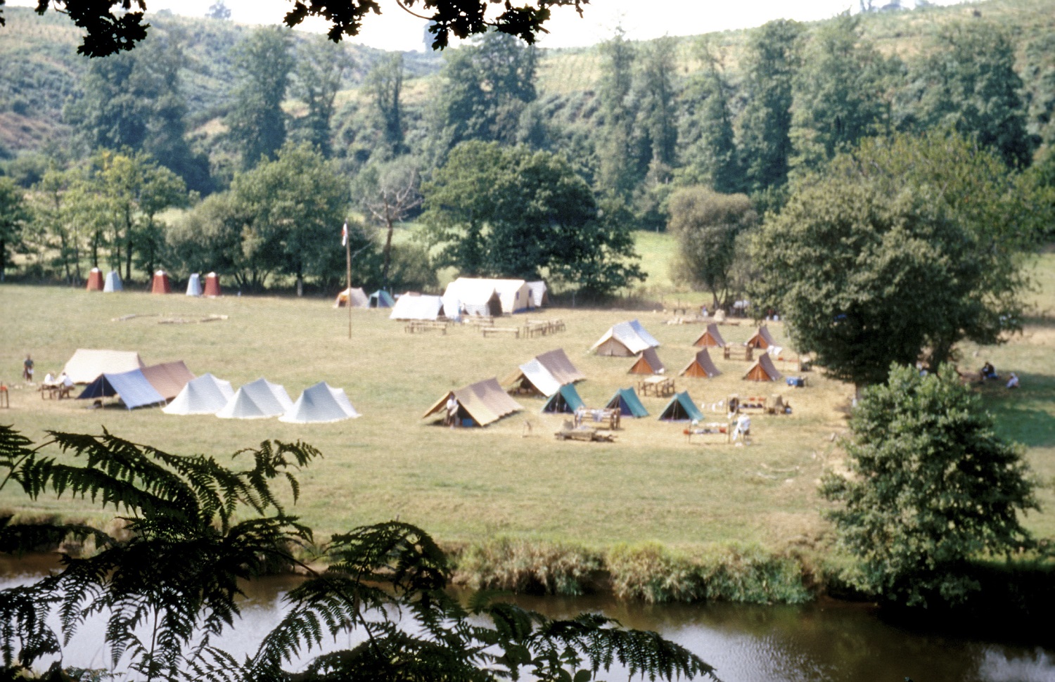 Centre Missionnaire Carhaix - Camp scout en Bretagne (1)